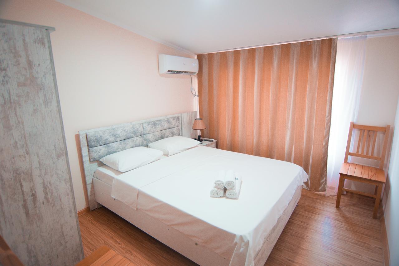 Hotel Tsiskari Telavi Esterno foto